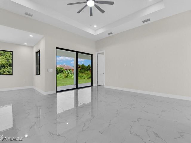 611 Lincoln AVE, Lehigh Acres, FL 33972