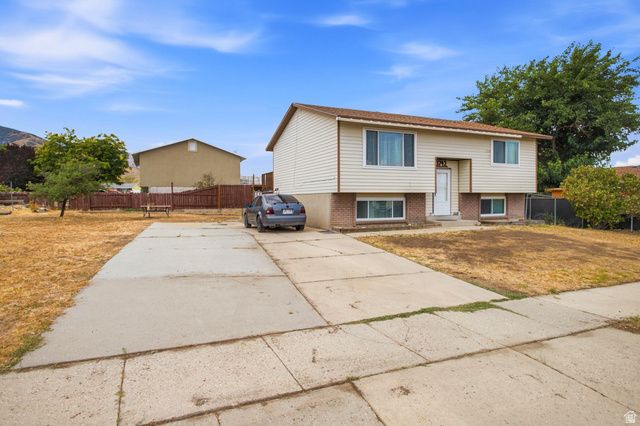 3742 S ARMORIDGE DR, Magna, UT 84044