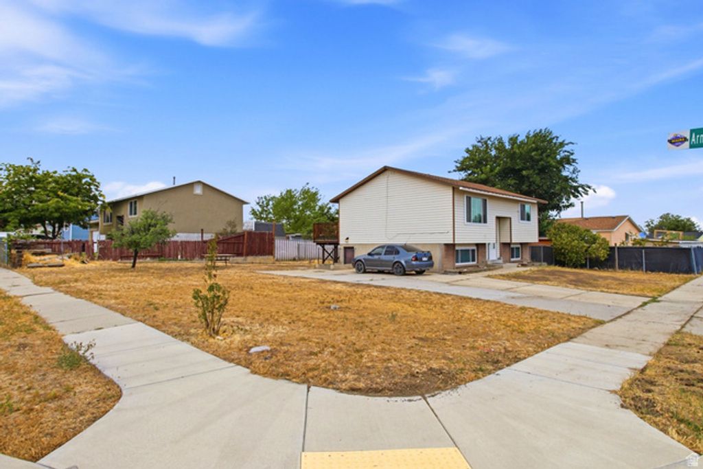 3742 S ARMORIDGE DR, Magna, UT 84044 — photo 2