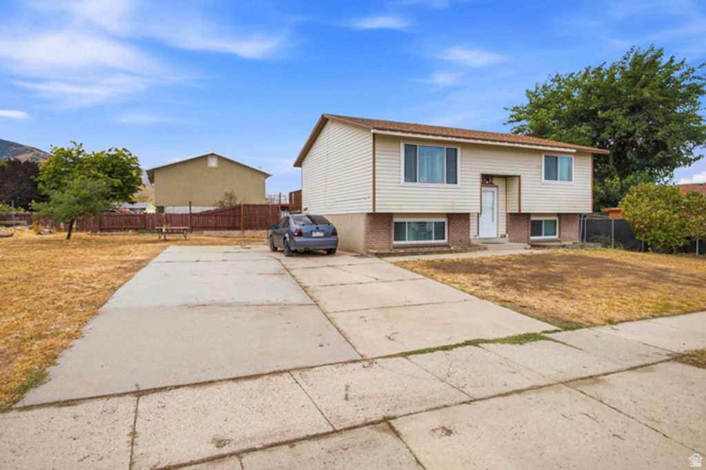 3742 S ARMORIDGE DR, Magna, UT 84044 — photo 4