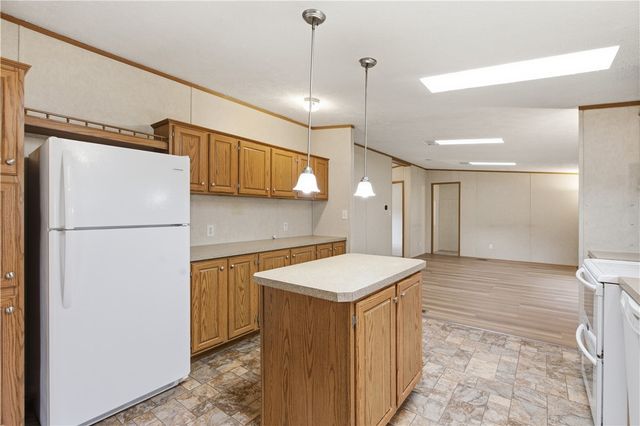 839 Bovard Luxor Rd, Hempfield Twp, PA 15601