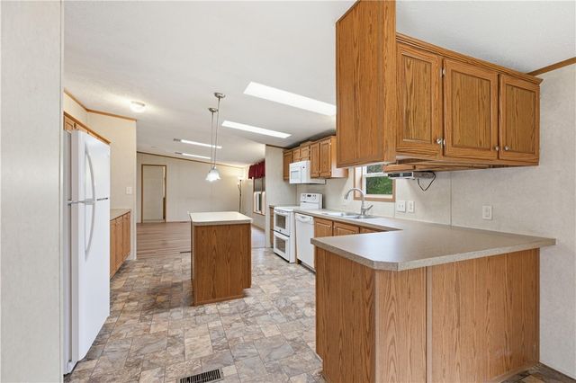839 Bovard Luxor Rd, Hempfield Twp, PA 15601