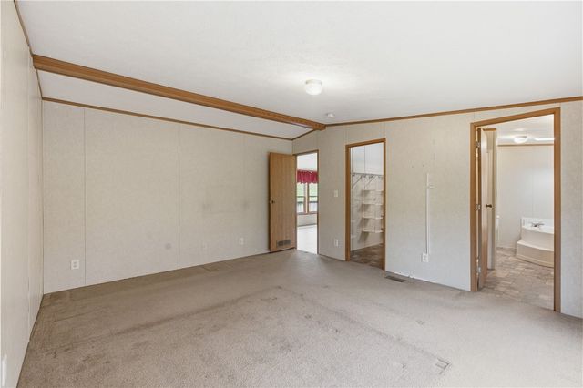 839 Bovard Luxor Rd, Hempfield Twp, PA 15601