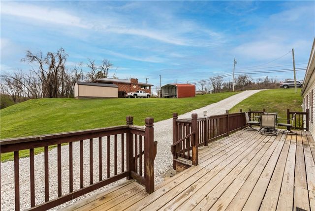 839 Bovard Luxor Rd, Hempfield Twp, PA 15601