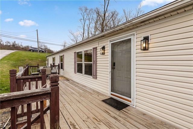 839 Bovard Luxor Rd, Hempfield Twp, PA 15601