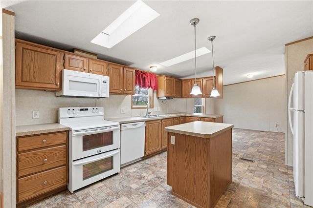 839 Bovard Luxor Rd, Hempfield Twp, PA 15601