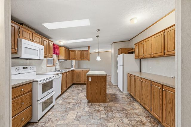 839 Bovard Luxor Rd, Hempfield Twp, PA 15601