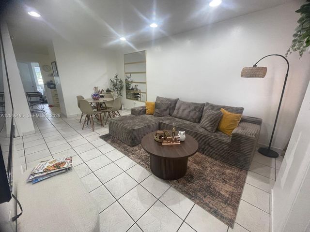 4689 NW 9th Street 207, Miami, FL 33126