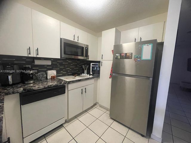 4689 NW 9th Street 207, Miami, FL 33126