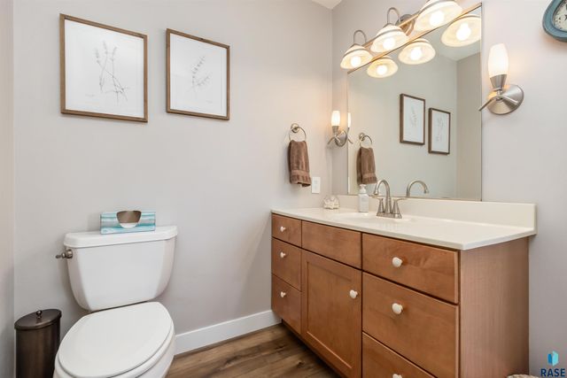 8409 Sunset Cir, Brandon, SD 57005