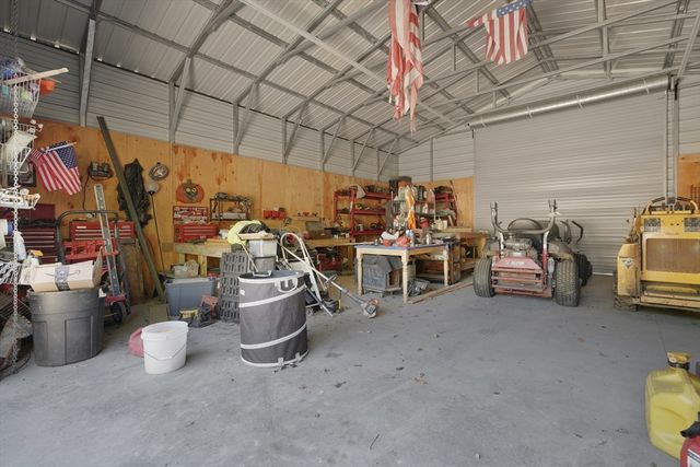 185 Stafford Road, Tiverton, RI 02878