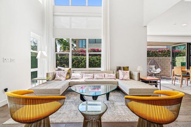 2726 Sunrise Sonata Lane, Palm Springs, CA 92262