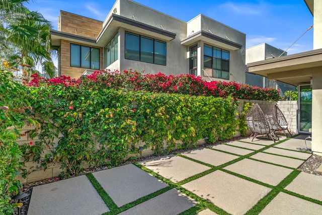 2726 Sunrise Sonata Lane, Palm Springs, CA 92262