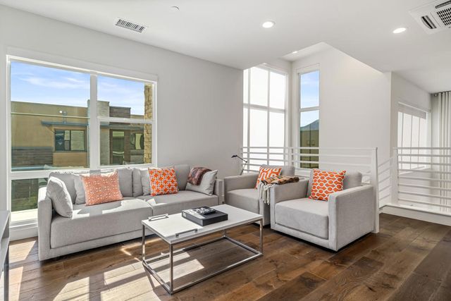 2726 Sunrise Sonata Lane, Palm Springs, CA 92262