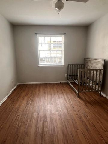307 E 31st ST 209, Austin, TX 78705