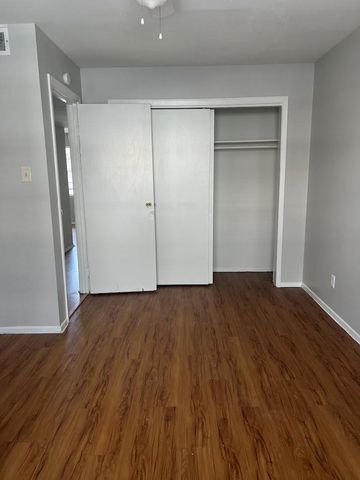 307 E 31st ST 209, Austin, TX 78705