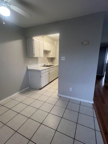 307 E 31st ST 209, Austin, TX 78705