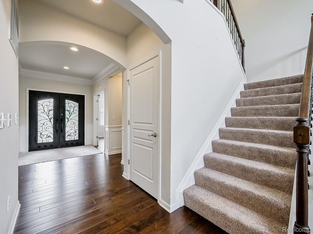 24503 Scenic Drive, Lyon Charter Township, MI 48178