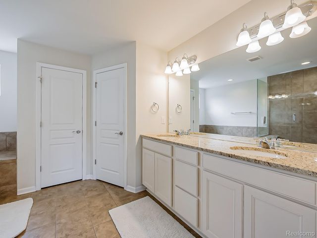 24503 Scenic Drive, Lyon Charter Township, MI 48178