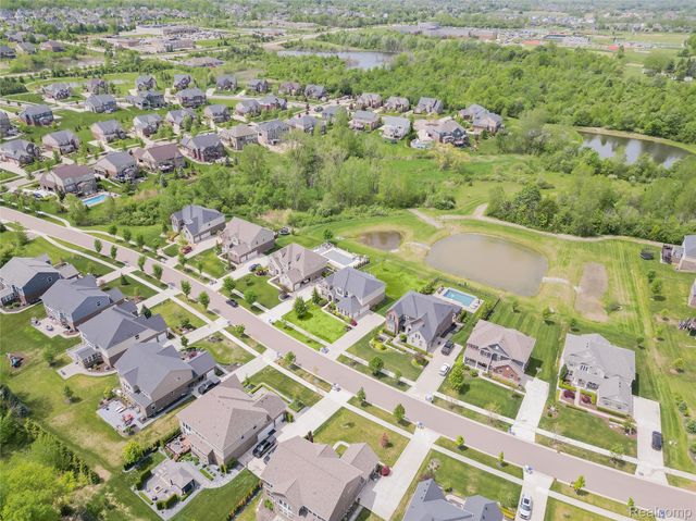 24503 Scenic Drive, Lyon Charter Township, MI 48178