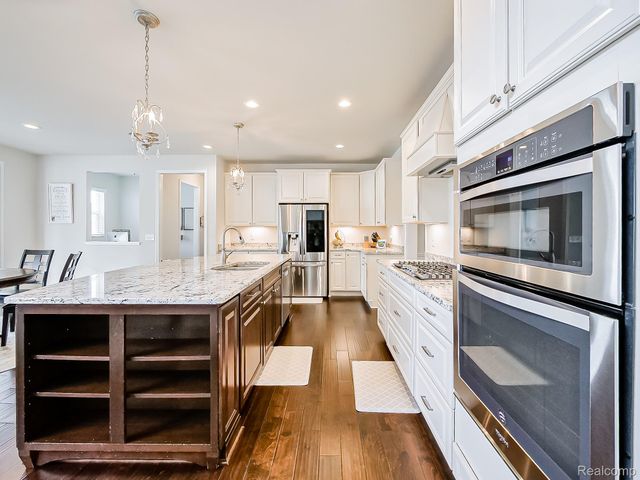 24503 Scenic Drive, Lyon Charter Township, MI 48178