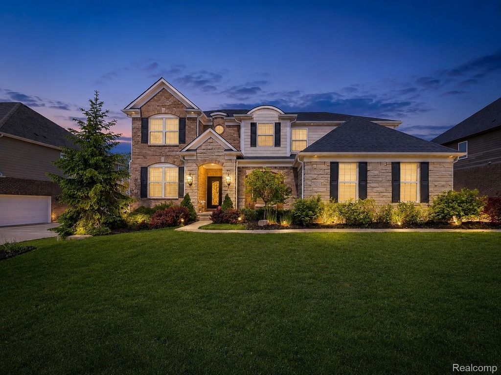 24503 Scenic Drive, Lyon Charter Township, MI 48178