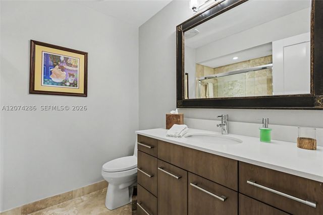 13 Dogwood Rd, Hollywood, FL 33021