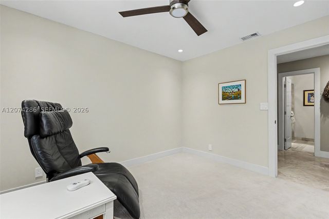 13 Dogwood Rd, Hollywood, FL 33021