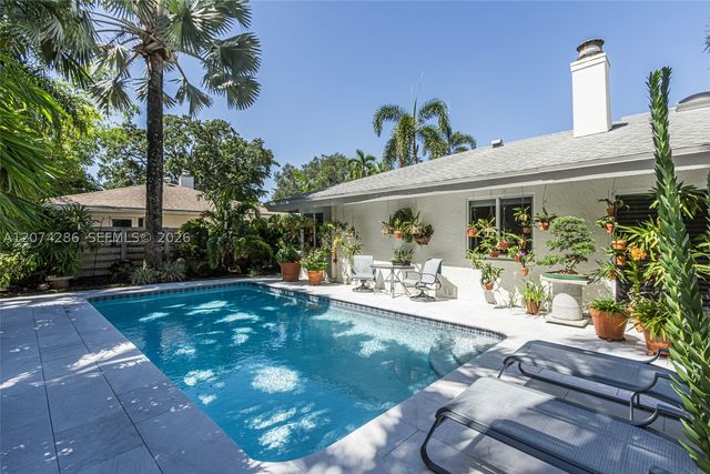 13 Dogwood Rd, Hollywood, FL 33021