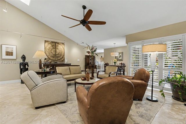 13 Dogwood Rd, Hollywood, FL 33021