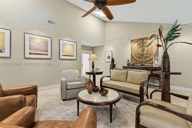 13 Dogwood Rd, Hollywood, FL 33021
