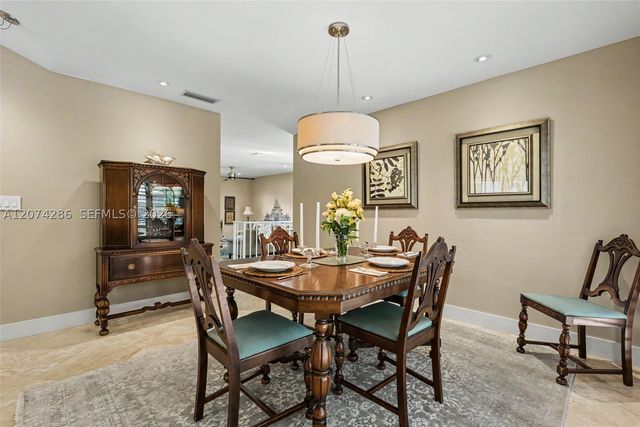 13 Dogwood Rd, Hollywood, FL 33021
