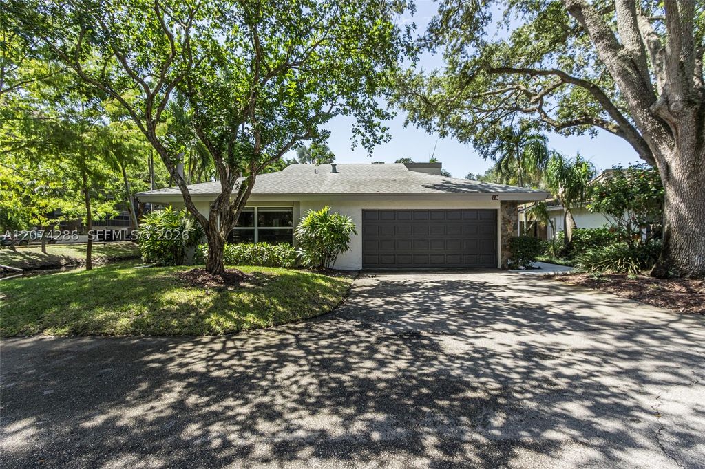 13 Dogwood Rd, Hollywood, FL 33021
