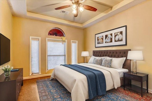 275 MOSSY SPRINGS DR, Oakland, TN 38060