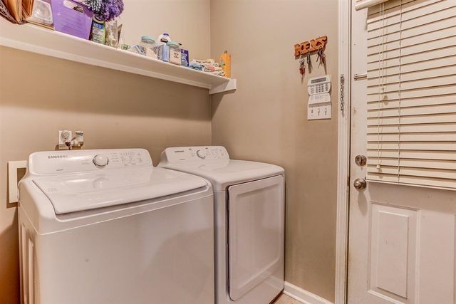 275 MOSSY SPRINGS DR, Oakland, TN 38060