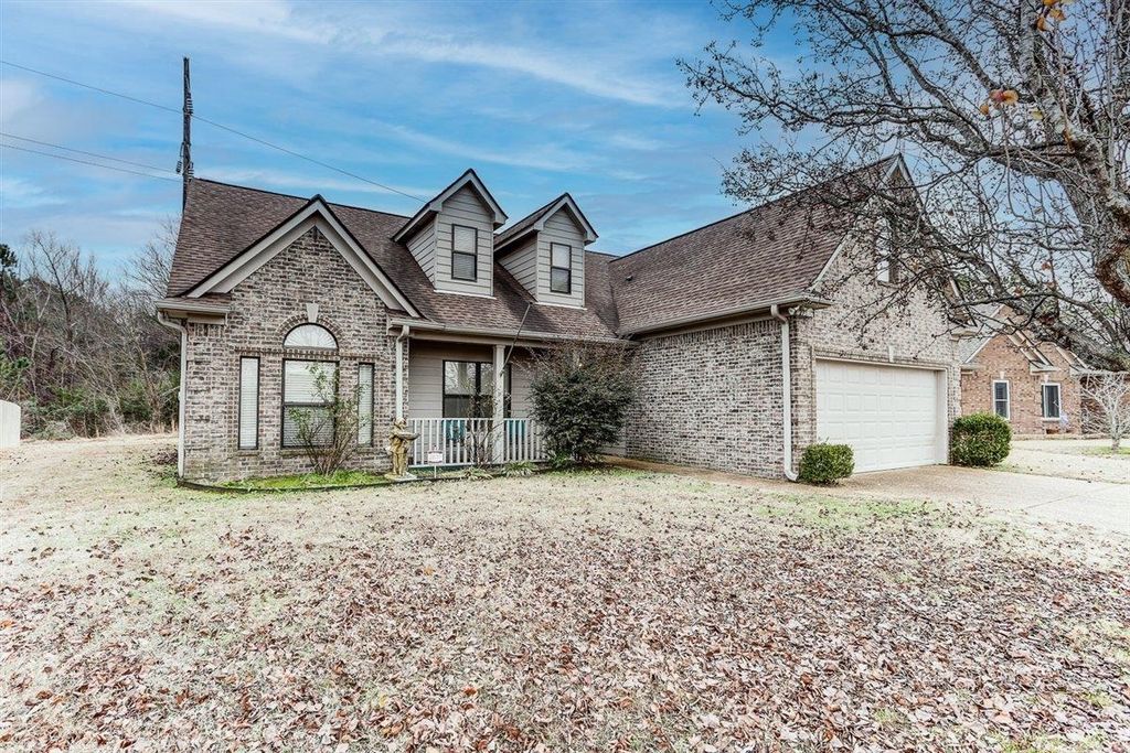 275 MOSSY SPRINGS DR, Oakland, TN 38060