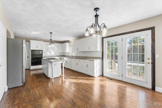 621 E Wesley Drive, O'fallon, IL 62269