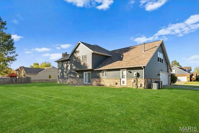 621 E Wesley Drive, O'fallon, IL 62269