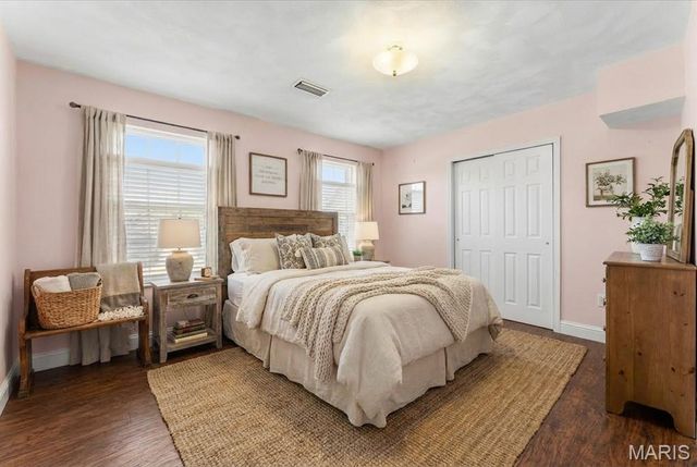 621 E Wesley Drive, O'fallon, IL 62269