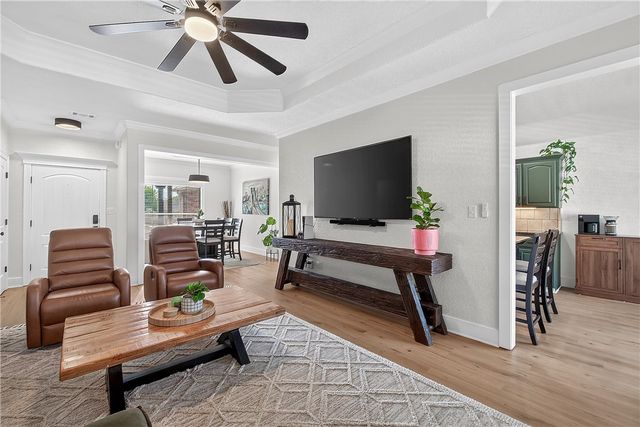 3713 N 2nd Place, Rogers, AR 72756