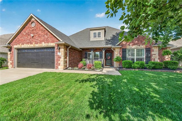 3713 N 2nd Place, Rogers, AR 72756