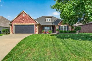 3713 N 2nd Place, Rogers, AR 72756