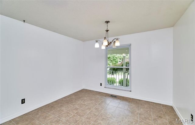 11978 Meadow Grove Court, Maryland Heights, MO 63043
