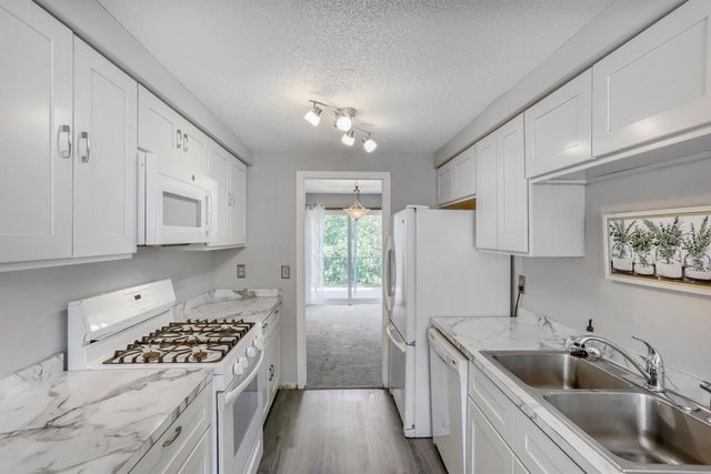 12217 Drake Street NW, Coon Rapids, MN 55448