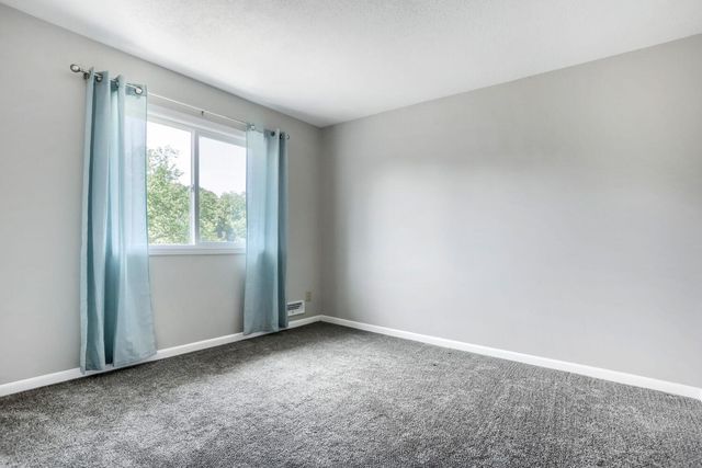 12217 Drake Street NW, Coon Rapids, MN 55448