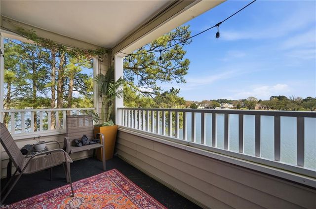 246 Dockside Dr Apt C, Hampton, VA 23669