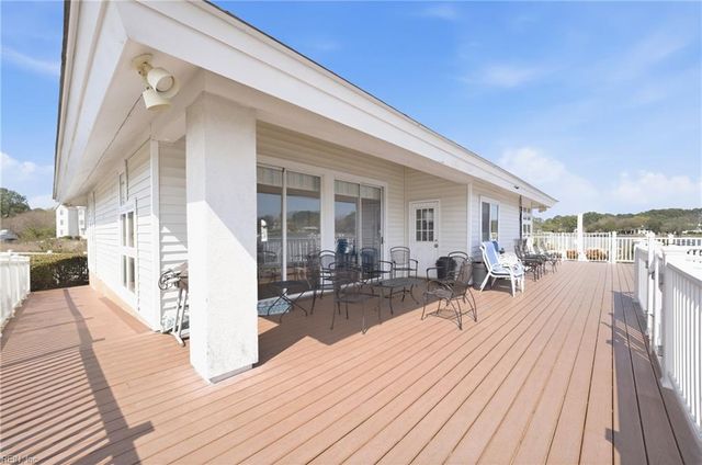 246 Dockside Dr Apt C, Hampton, VA 23669