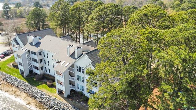 246 Dockside Dr Apt C, Hampton, VA 23669