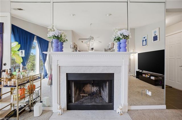 246 Dockside Dr Apt C, Hampton, VA 23669