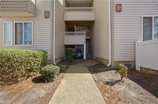 246 Dockside Dr Apt C, Hampton, VA 23669